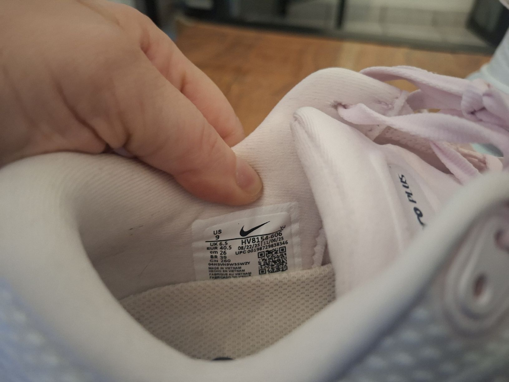 Nike Damenschuhe: Nike Vomero Plus – Neu (gemäss Beschreibung) aus Roveredo GR von Anna3007 2
