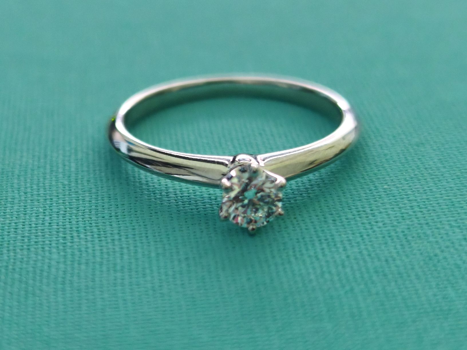 Tiffany & Co. Anelli: Tiffany Solitaire Diamant Ring – Nuovo (secondo la descrizione) da Kreuzlingen venduto da dad_9x7b 4