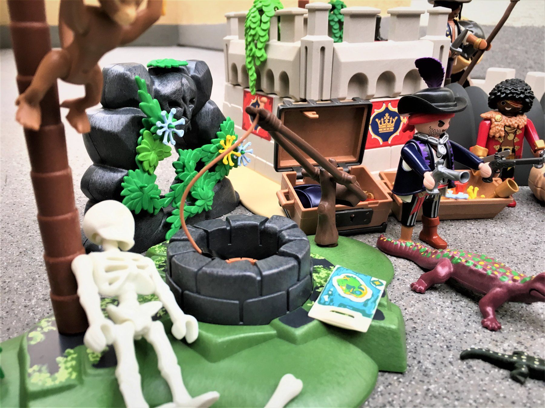 Playmobil # PIRATEN Insel mit Skelet (Neu (gemäss Beschreibung)) in ...