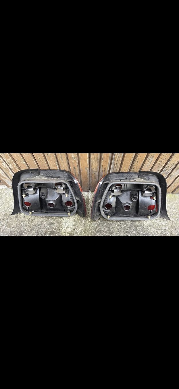 BMW Tutti pezzi di ricambio auto: BMW E36 Compact Rückleuchten original – Usato da St. Gallen venduto da justmeeee 3