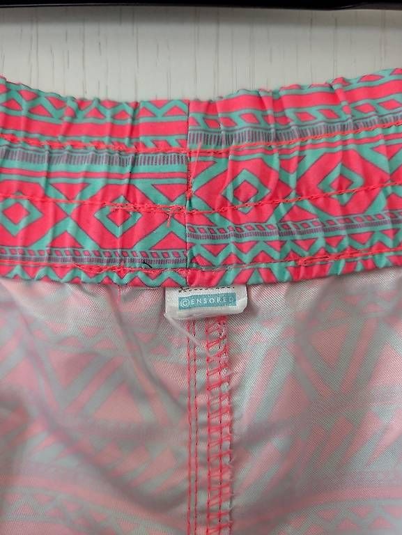 Badekleider & Bikinis: Bade Shorts – Gebraucht aus Erschwil von andora00 1
