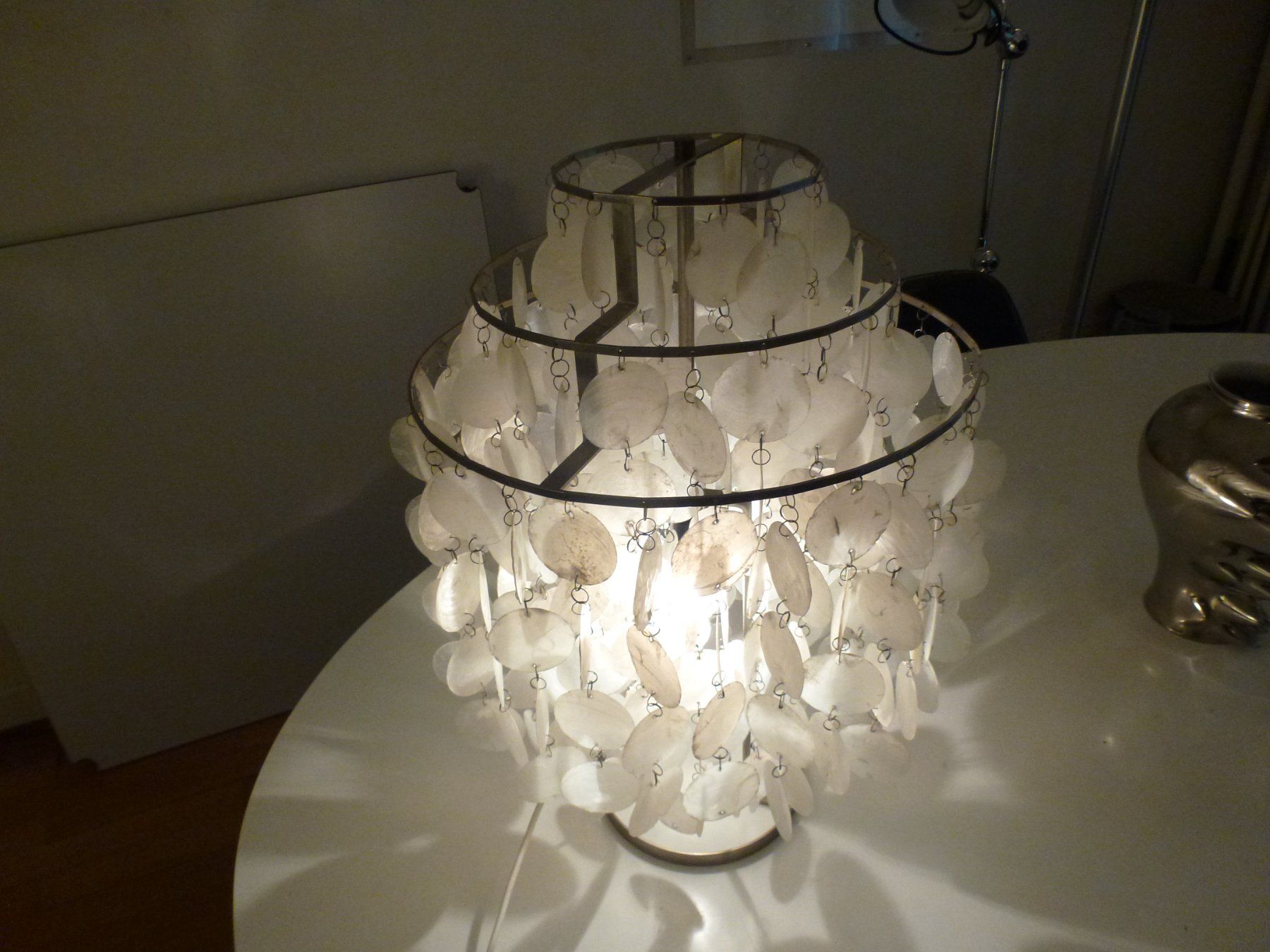 Lampade: Tischlampe Fun, Panton Muschelplatten – Usato da Zürich venduto da Luftibus01 2