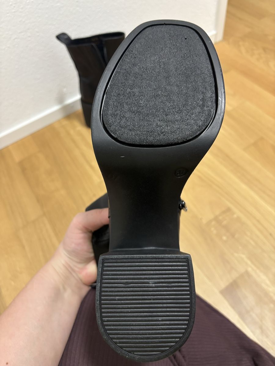 Dosenbach Scarpe da donna: Schwarze Leder Stiefeletten mit Blockabsatz, Grösse 37 – Nuovo (secondo la descrizione) da Cham venduto da buushii 3