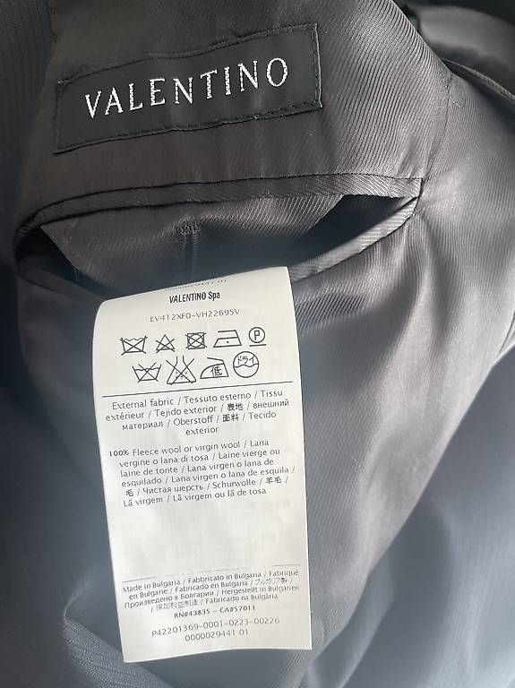 Valentino Completi: Valentino Anzug 48 – Usato da Liestal venduto da sonnenbaum 1
