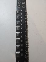 bracelet a clou carre et rond noir