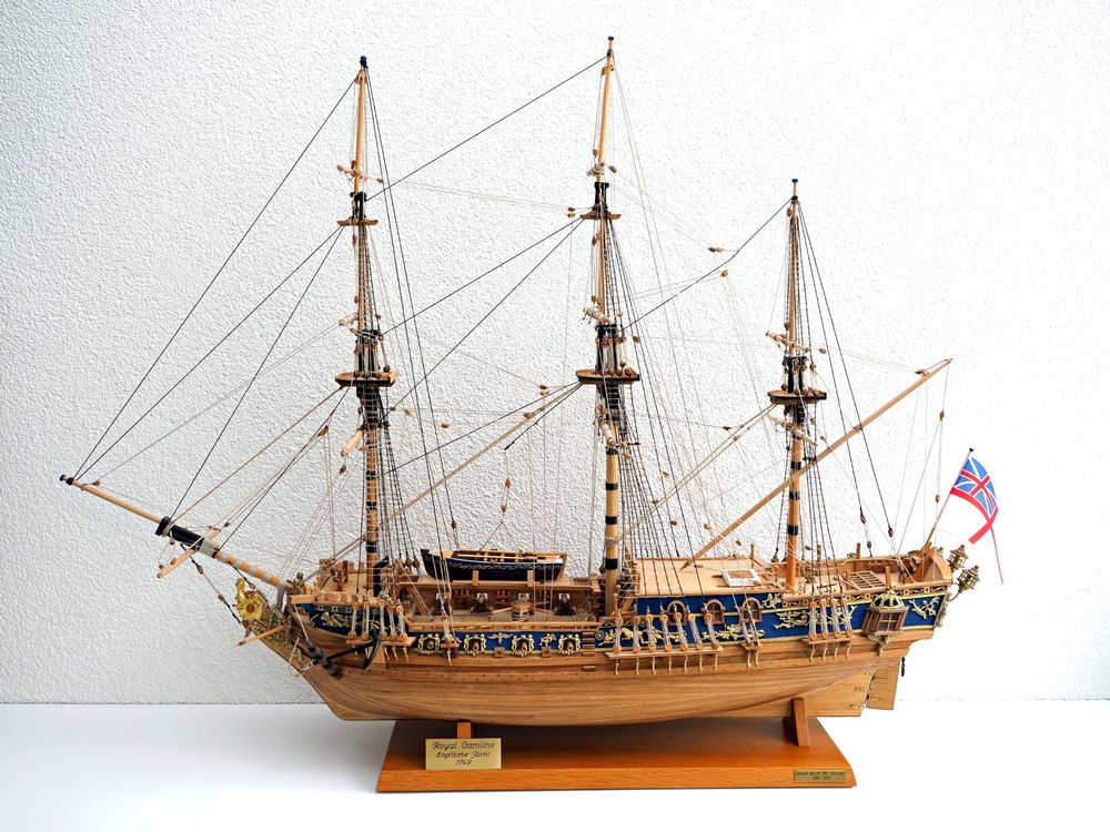 Historisches Schiffs-Standmodell "Royal Caroline" 1749 | Kaufen auf Ricardo