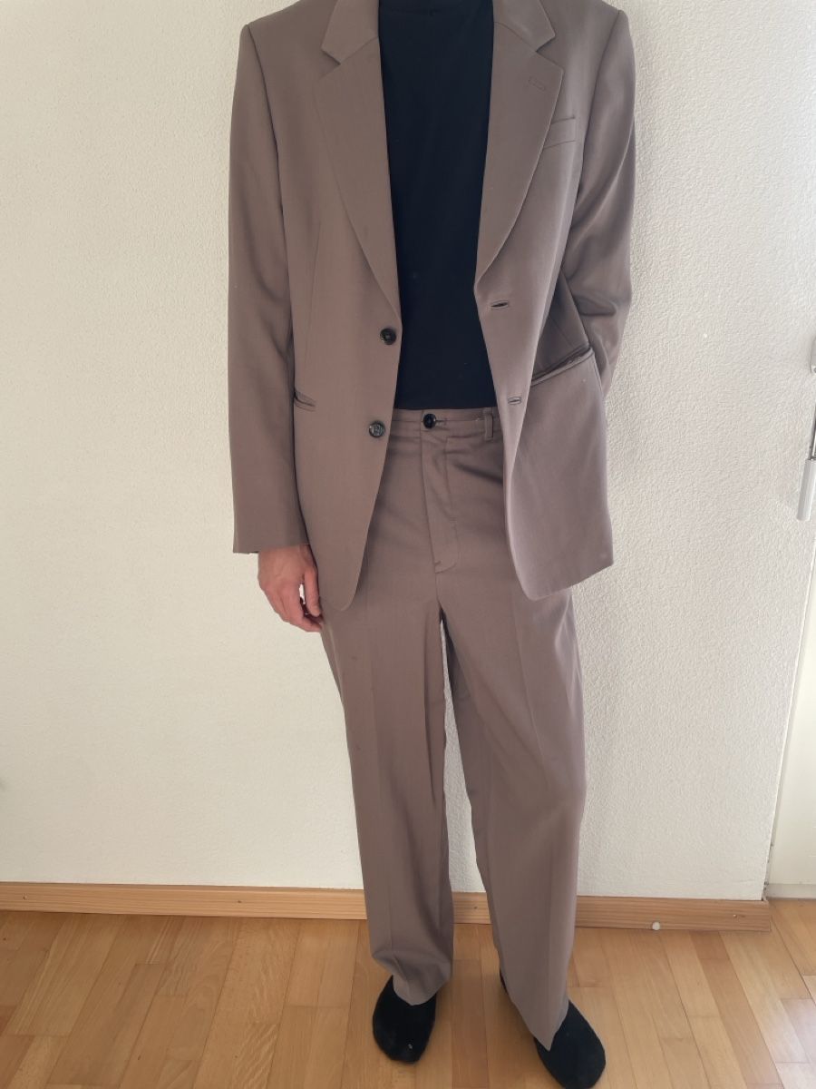 Zara Completi: Anzug in Mauve – Usato da Zürich venduto da joa_7xds