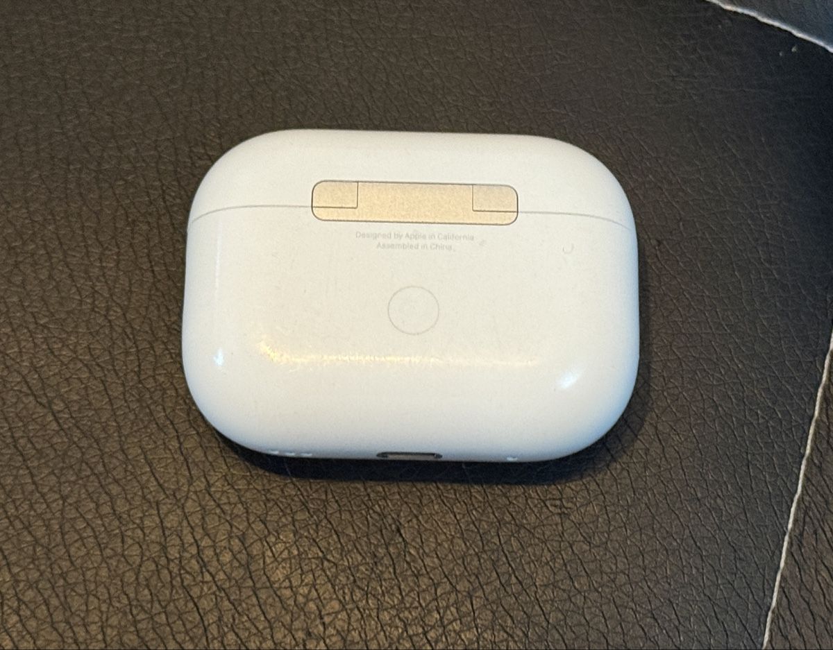 Apple Casques audio: Airpods 2 pro – D'occasion à Effretikon par master1873 1