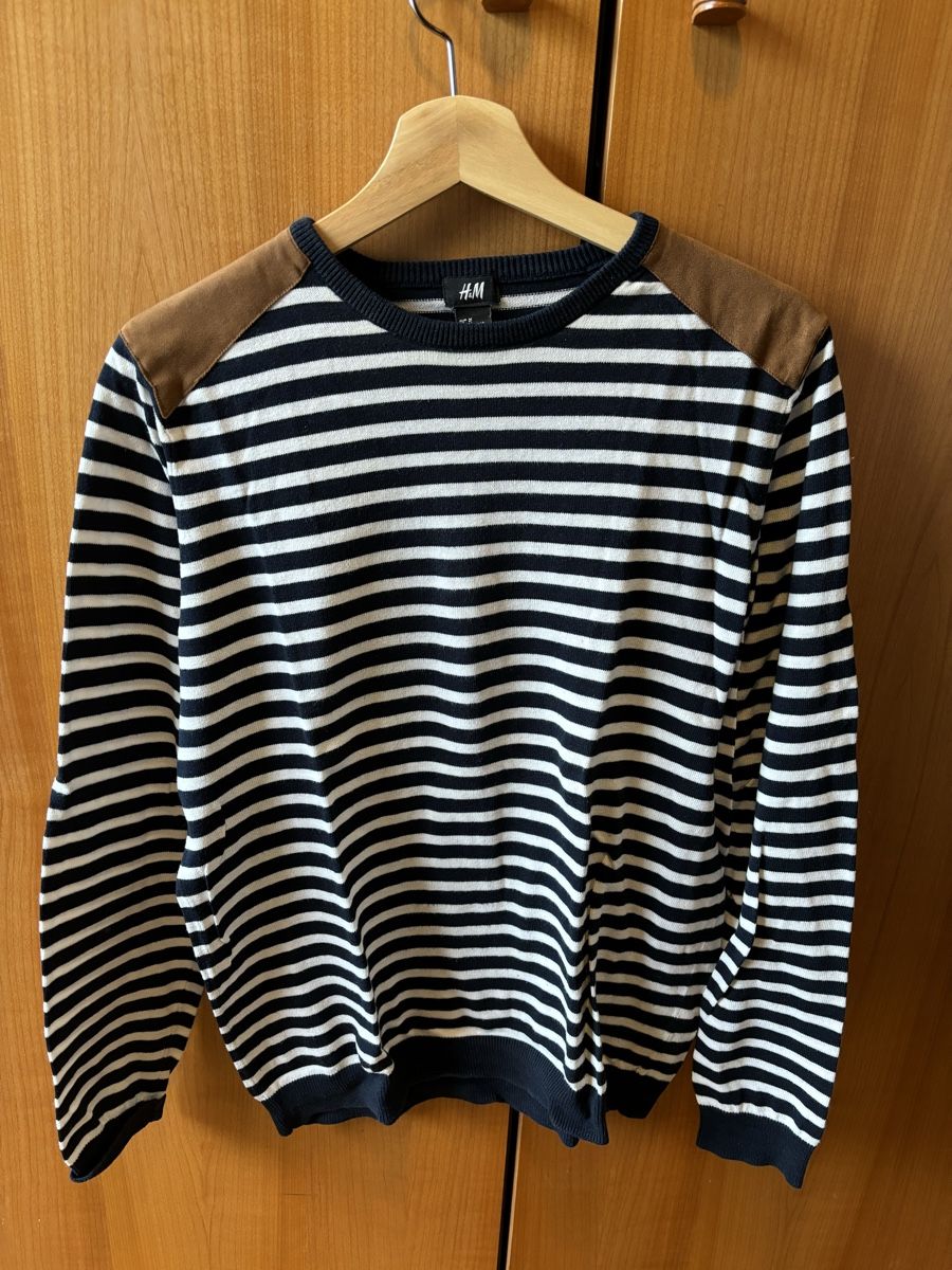 H&M Maglioni & Felpe: H&M pullover (size M) – Usato da Colombier VD venduto da jaredein