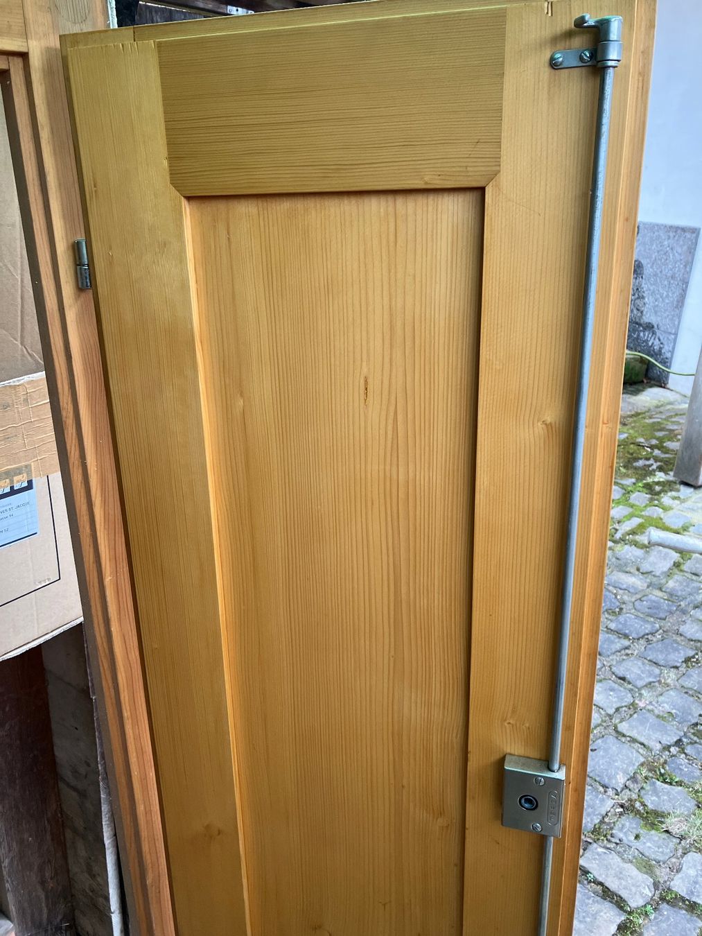 Porte: Türe Einbauschrank – Usato da benzenschwil venduto da Kontaki 2