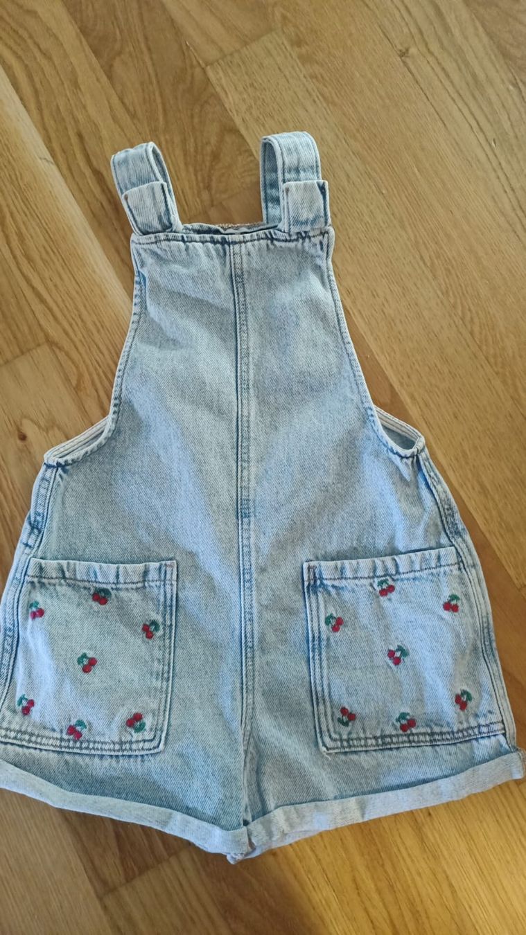 Zara Pantaloni: Latzhose ZARA 98 neu – Nuovo (secondo la descrizione) da Muri AG venduto da Mupuputs