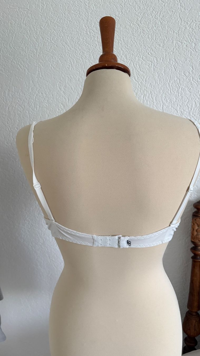 Altra biancheria intima: BH Simone Perele 80 B – Usato da Liestal venduto da Goldart 3