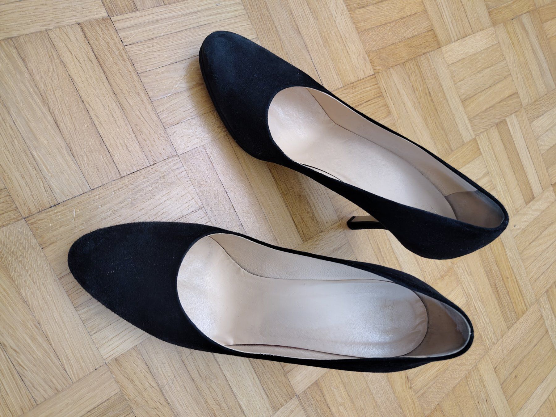 Chaussures femmes: Schwarze Damen Pumps – D'occasion à Wädenswil par gon_5xdf 1