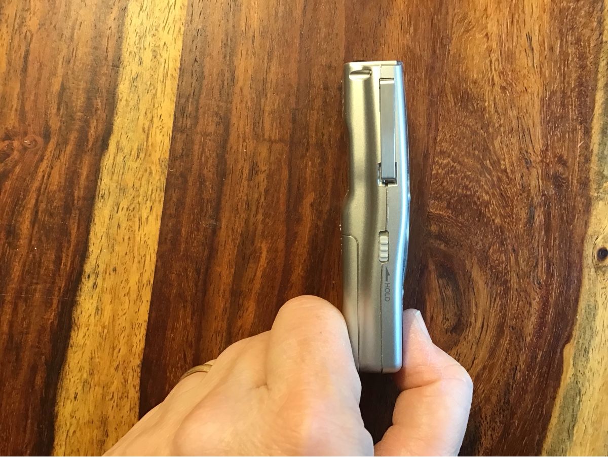 Olympus Enregistreurs: Olympus Digital Voice Recorder VN-240 – D'occasion à Giswil par Pingu109 4
