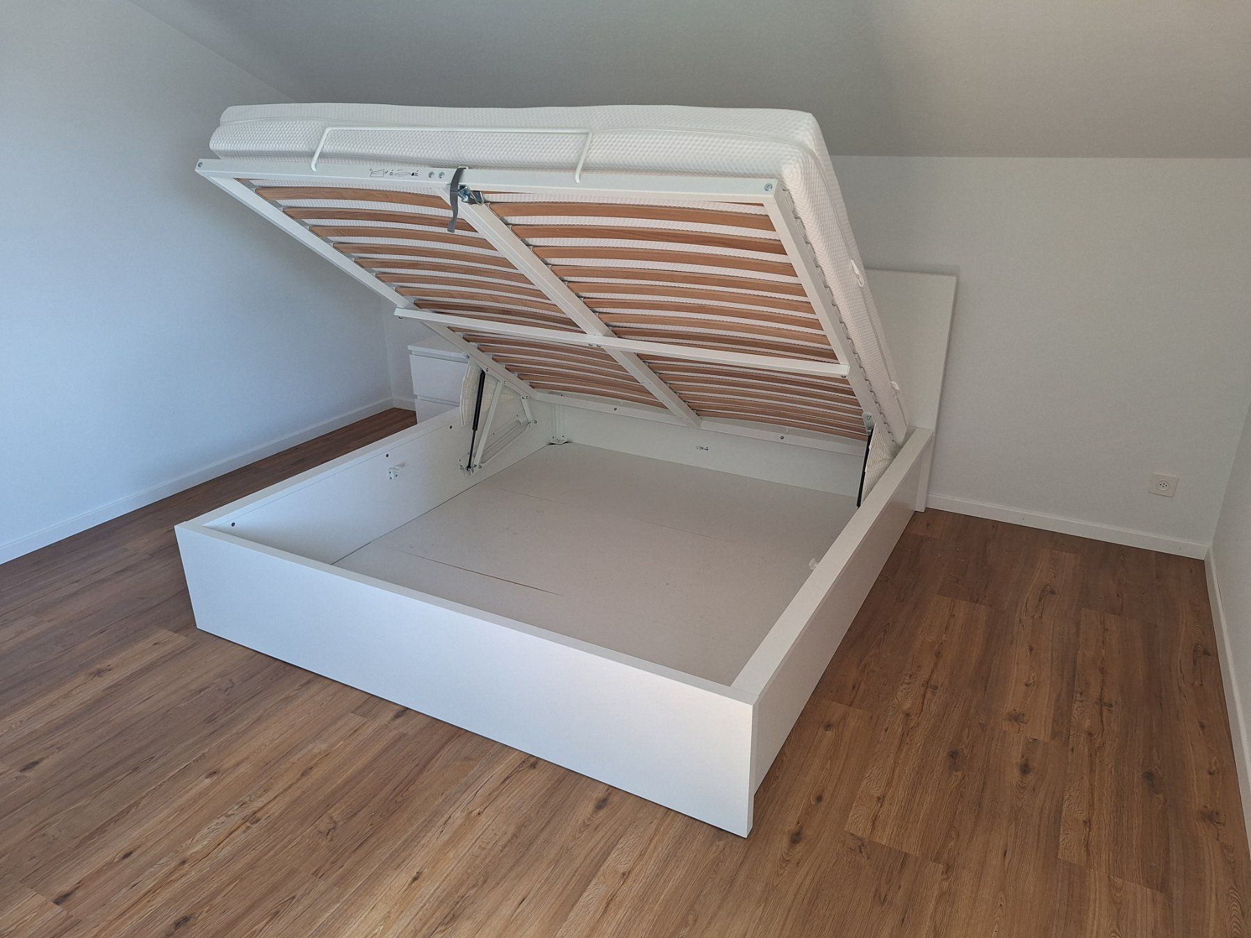 Ikea Letti: Bett Ikea  Malm – Usato da Altstätten SG venduto da fab_wv7d 1