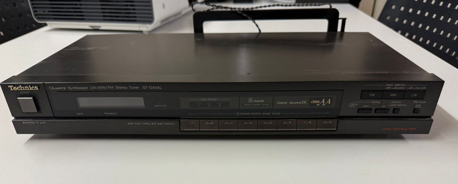Technics Radio: Technics ST-G45AL Stereo Tuner – Usato da Oberengstringen venduto da Limmat8102
