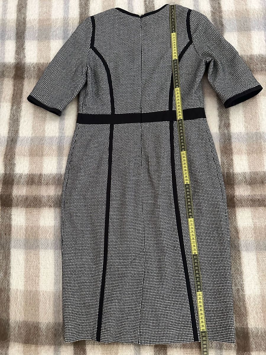 Vestiti: L.K. Bennett Woll-Kleid – Usato da Binningen venduto da Yuliya15 2