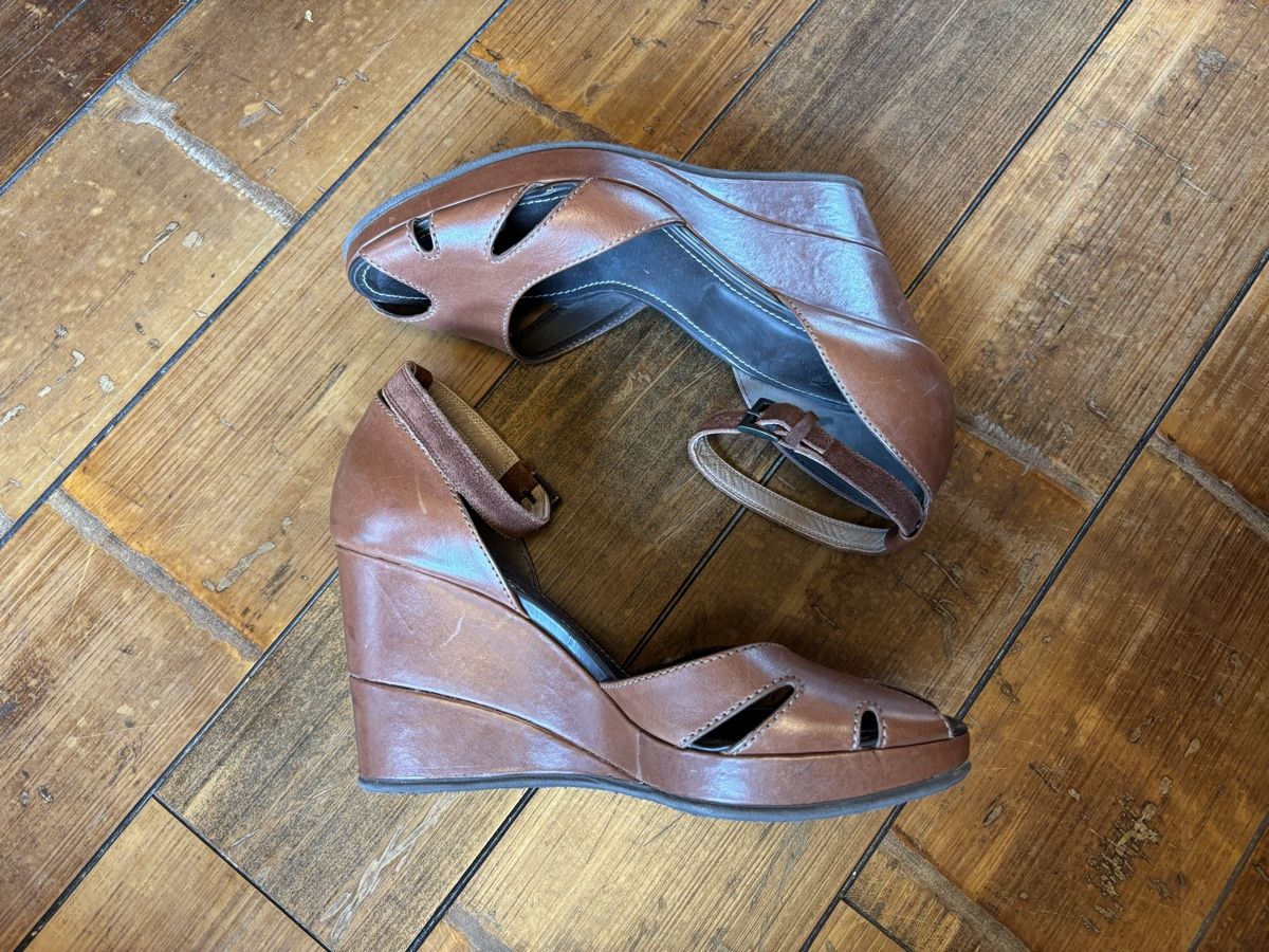 Hogan Scarpe da donna: Sandales compensées Hogan cuir marron 40 – Usato da Dotzigen venduto da SecondHandGems 3