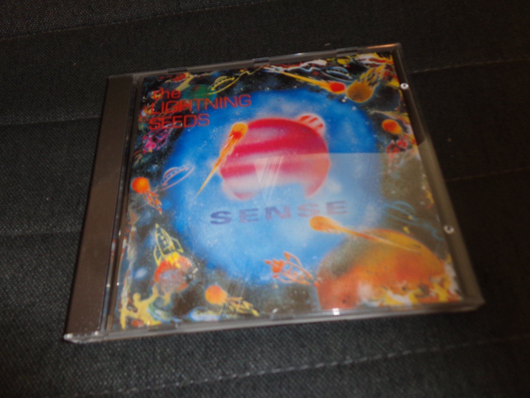 CD: The Lightning Seeds - Sense CD – Usato da Olten venduto da Disc-Ausverkauf