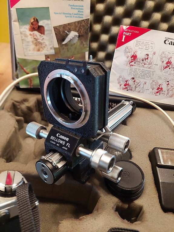 Canon Fotocamera: Kamera Canon ae1 Set mit Koffer – Usato da Neuenegg venduto da Holzwurm261 2