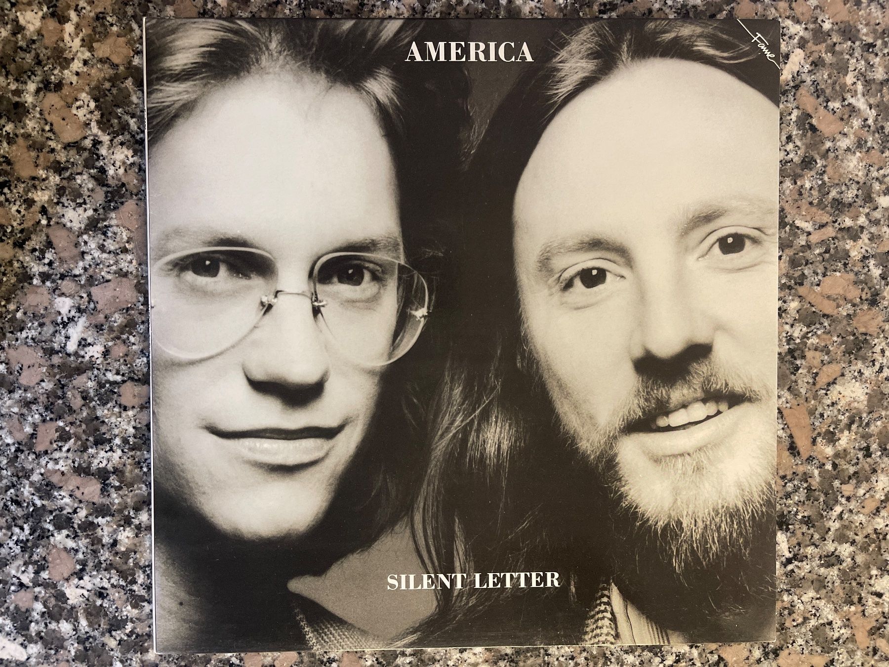 Dischi in vinile: A209/America - Silent Letter – Usato da Frutigen venduto da Philippe_jsp