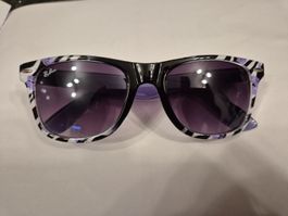 Sonnenbrille lilafarben