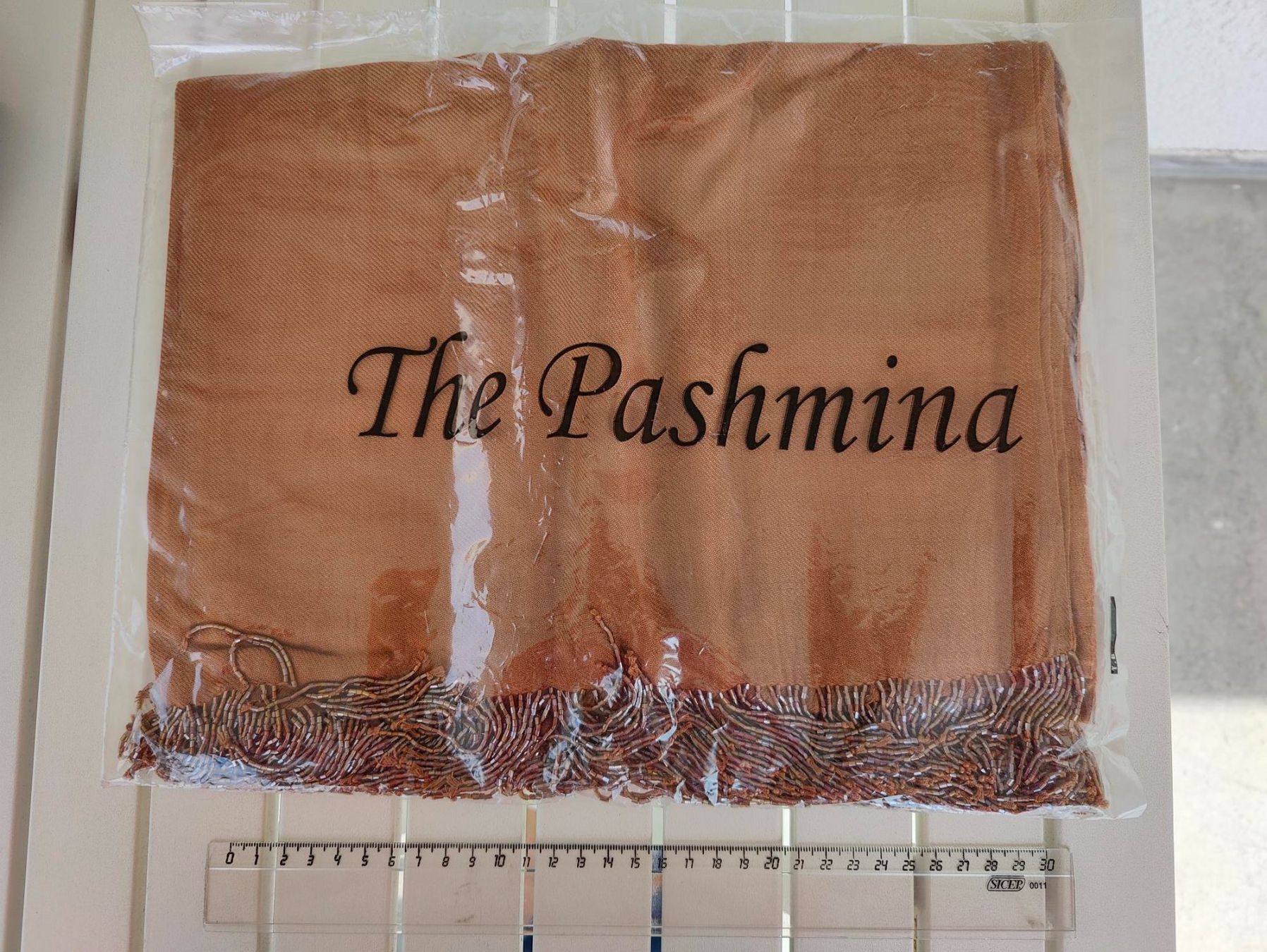 Foulard & Sciarpe: Pashmina Shawl – Nuovo e nell'imballaggio originale da Meggen venduto da SellingGoods_1