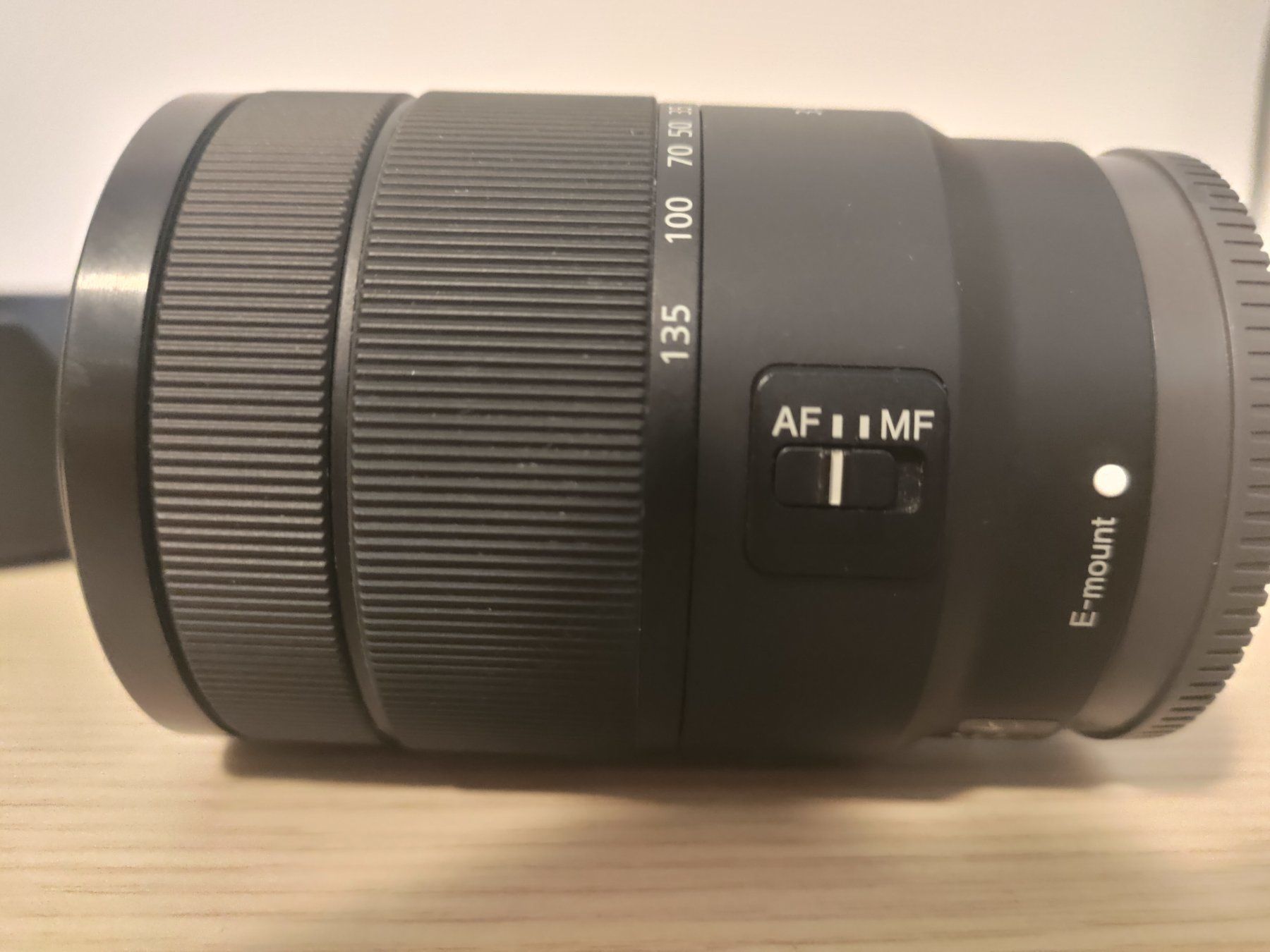 Sony Obiettivi: Sony E 3.5-5.6 / 18-135 OSS – Usato da St-Sulpice VD venduto da bau_6dlc 6