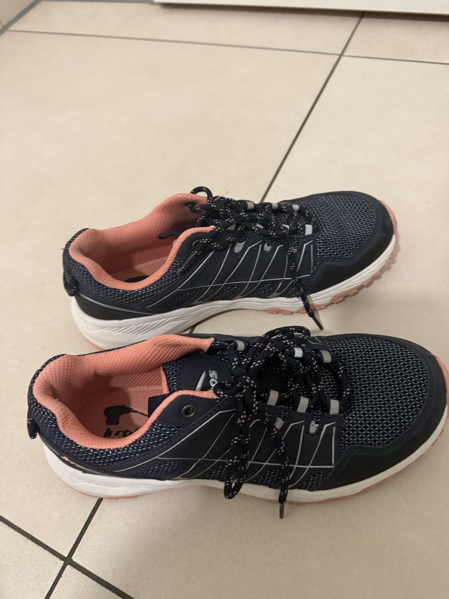 Scarpe da donna: Kranos Turnschuhe – Nuovo (secondo la descrizione) da Lyss venduto da KiS12 3