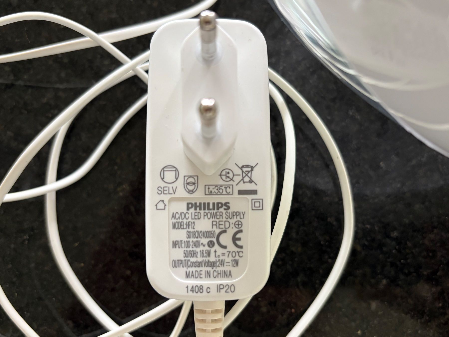 Philips Lampade: Philips Hue Iris Color Lamp – Usato da Cham venduto da all_rd7b 3