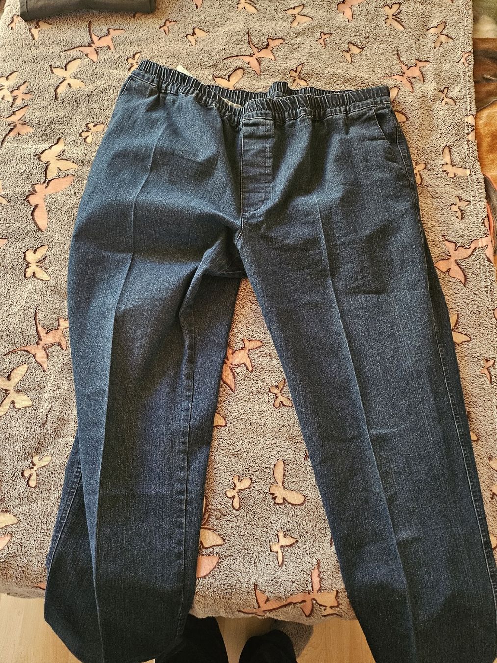 Lotti di vestiti: Lot de 3 pantalons homme – Nuovo (secondo la descrizione) da Donneloye venduto da stestenat 1
