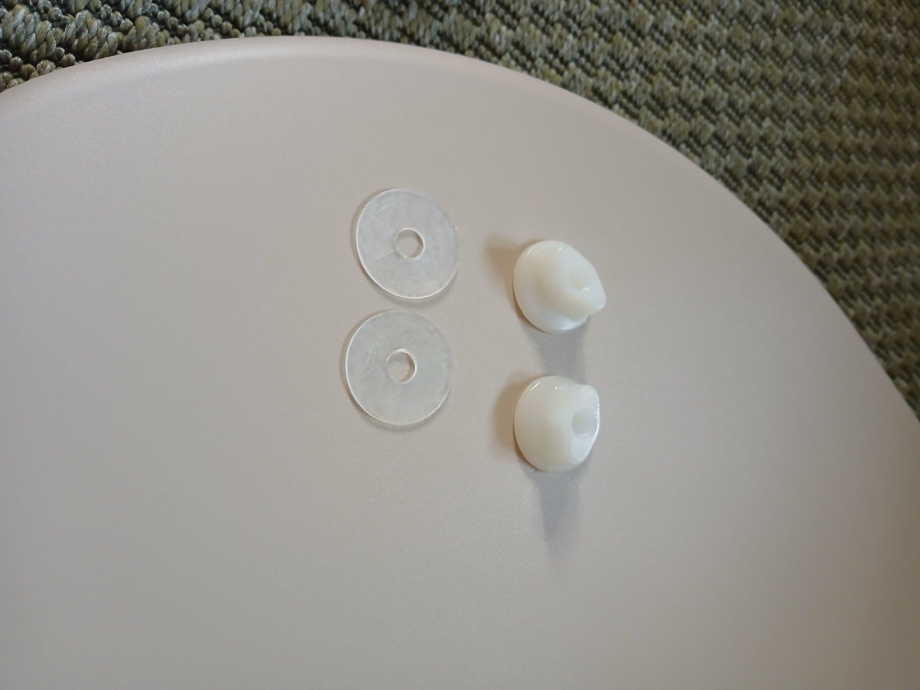WC: Toilettendeckel, WC Sitz beige – Usato da Bremgarten AG venduto da Finoae 3
