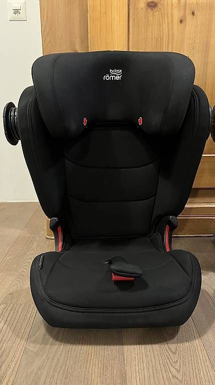 Seggiolini per auto: Kindersitz Britax Römer Kidfix 3 M – Usato da Therwil venduto da StephaniePoloni