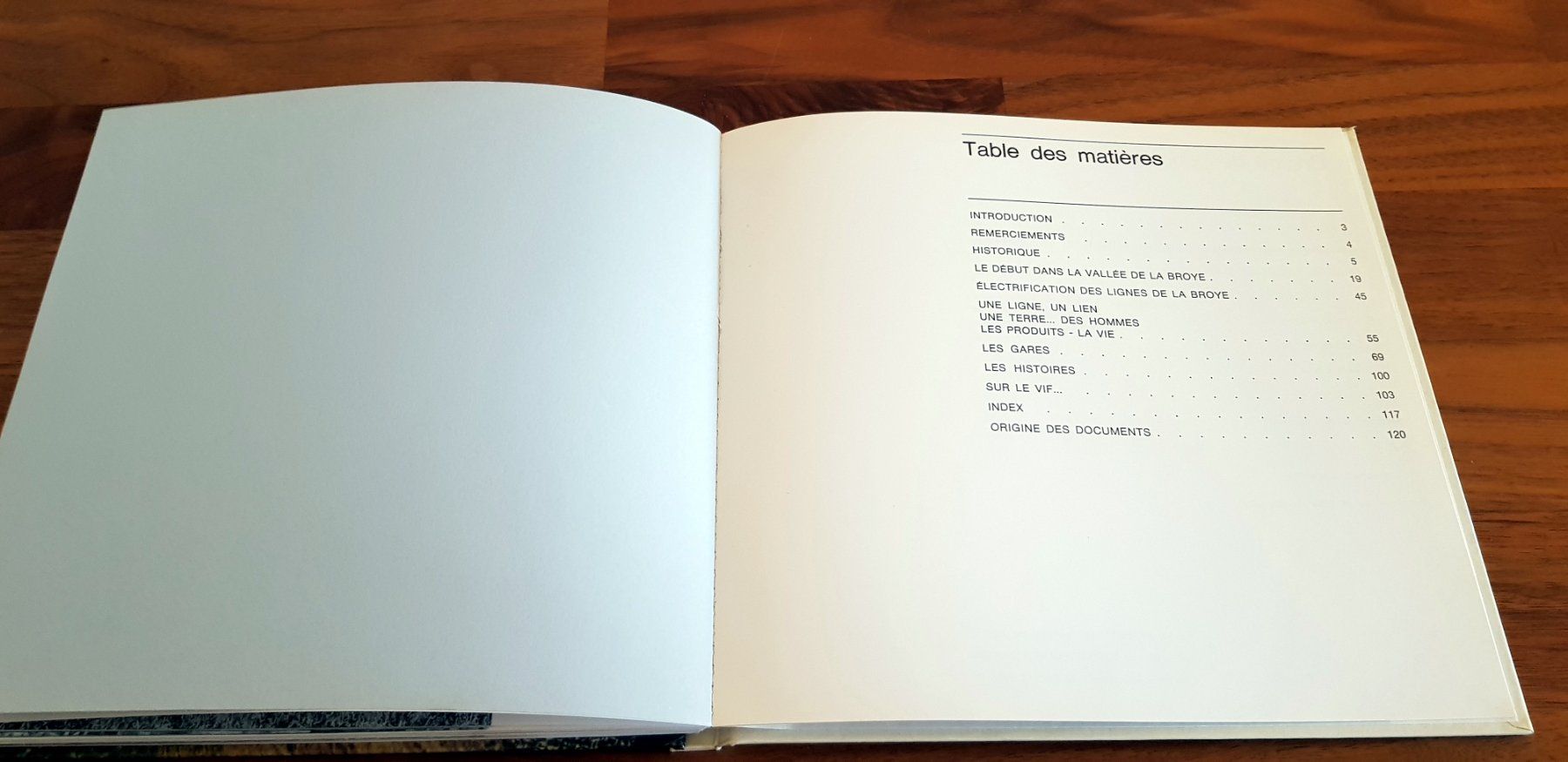 Libri: Chemins de fer de la Broye 1876-1976 – Usato da Birrwil venduto da dirtyoldtown 1