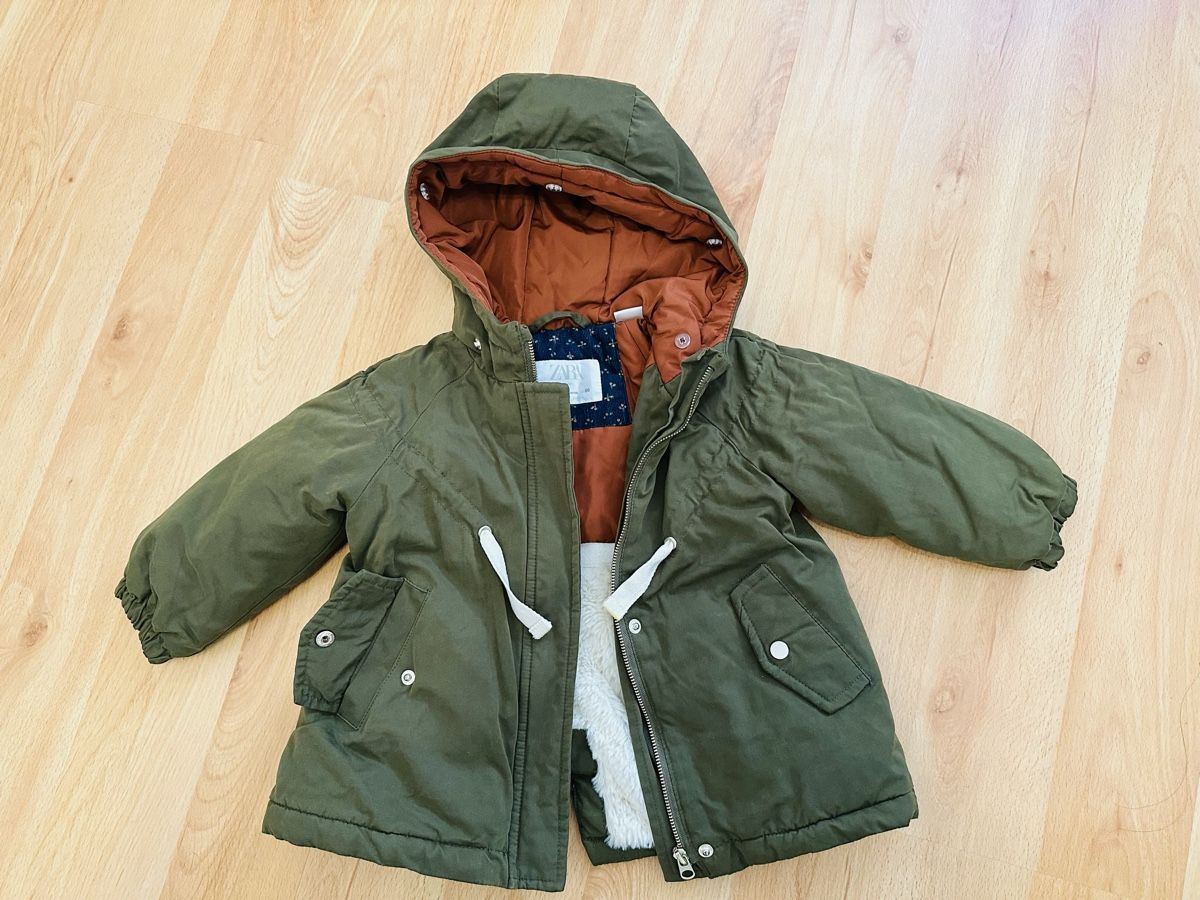 Giacche & Cappotti: Winterjacke und Plüschanzug – Usato da Winterthur venduto da CaptainHungary