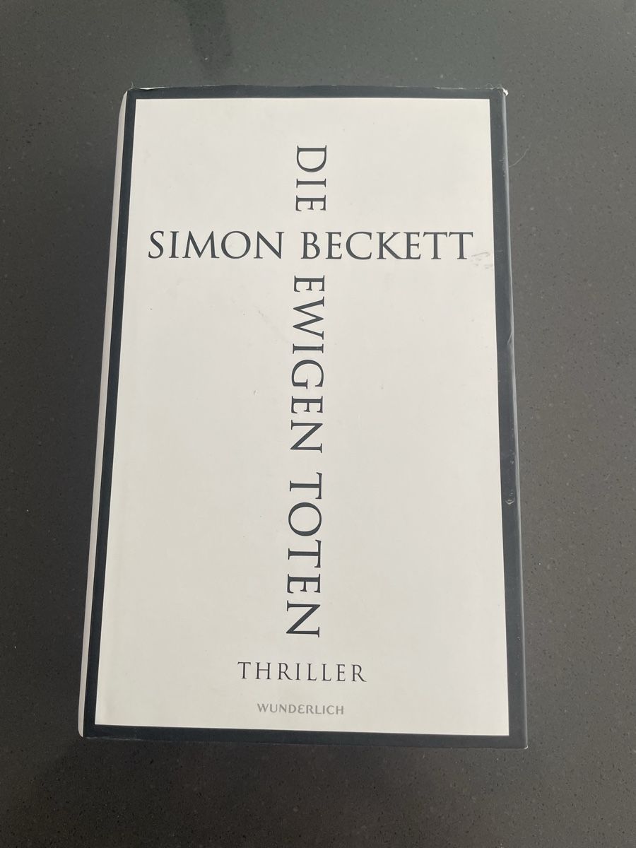 Libri: Die ewigen Toten Thriller gebraucht – Usato da Eschenz venduto da MjriamP