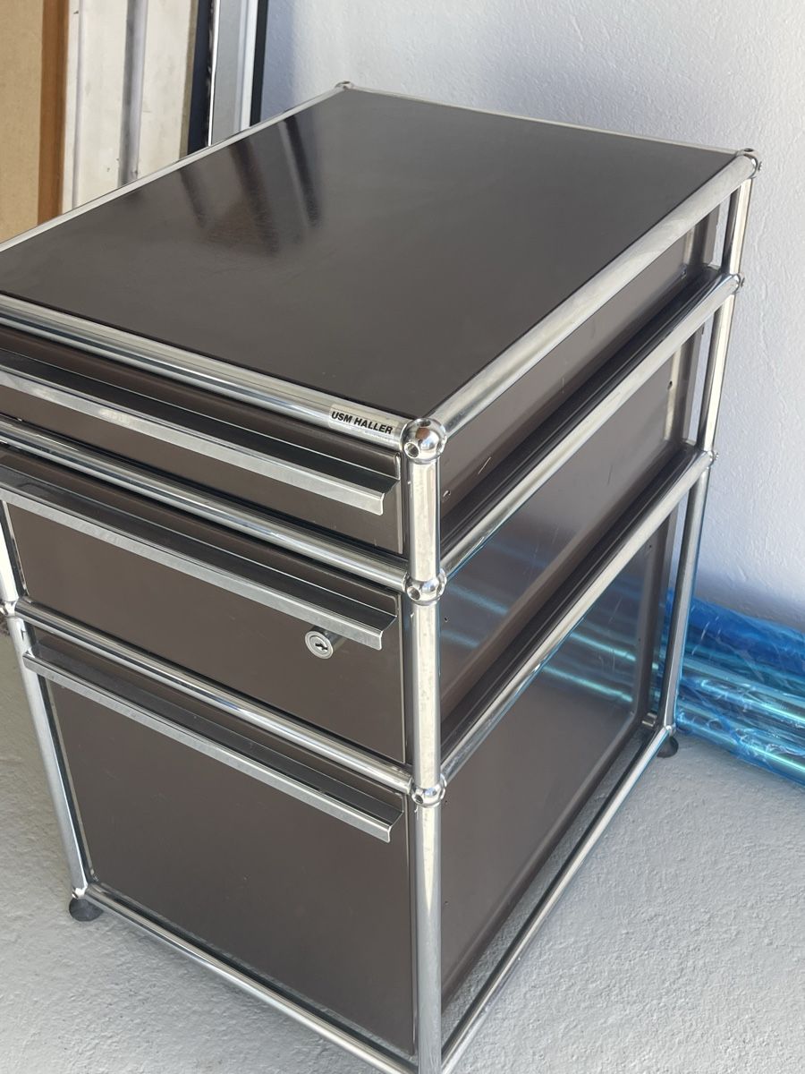 Baucontainer: USM Haller Karpus Braun 10 Stück – Gebraucht aus Dietikon von Kumar_Occasionen 3