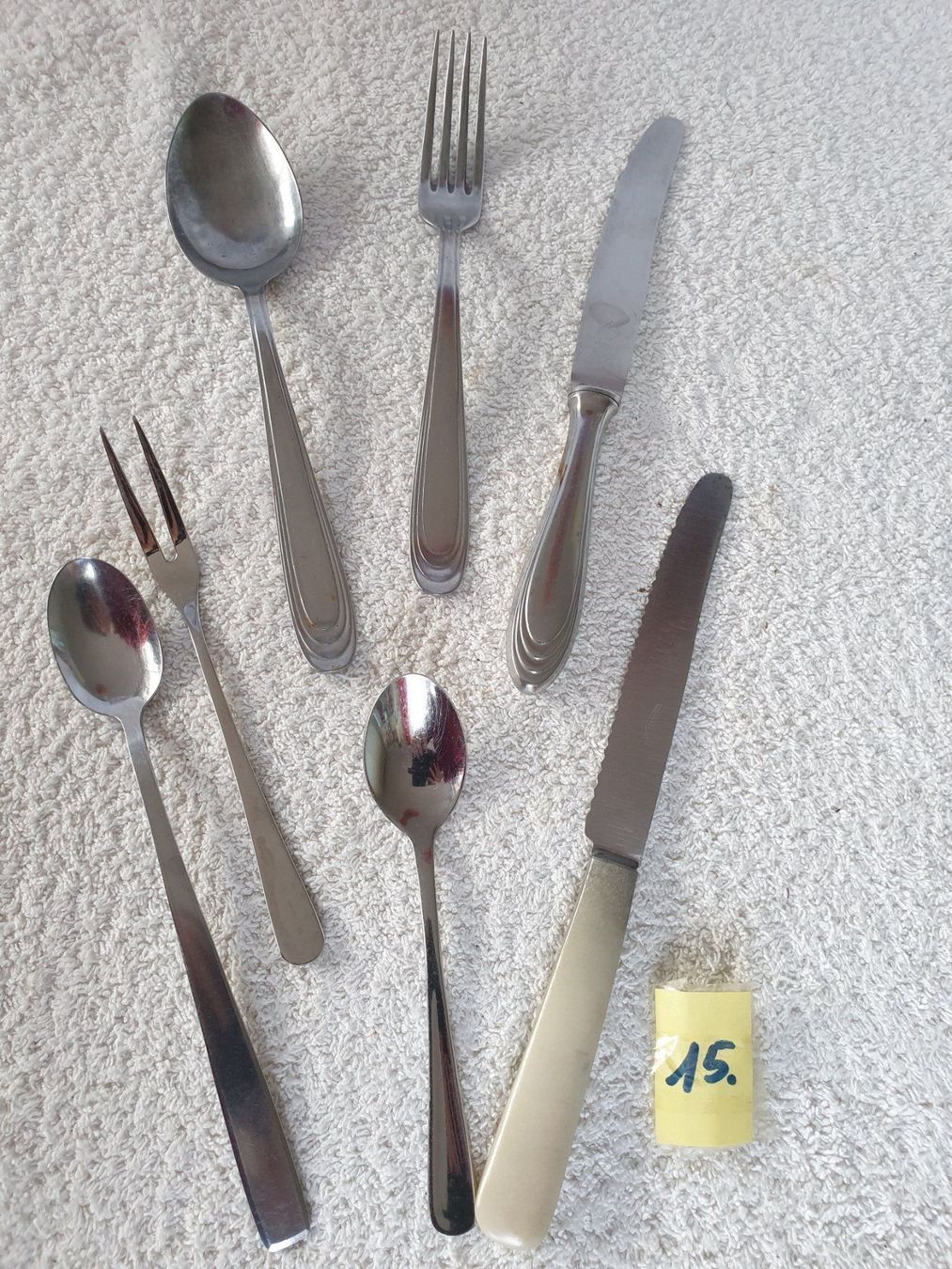 Set di posate: Besteck-Set Rostfrei (15) – Usato da Biel/Bienne venduto da bormida63