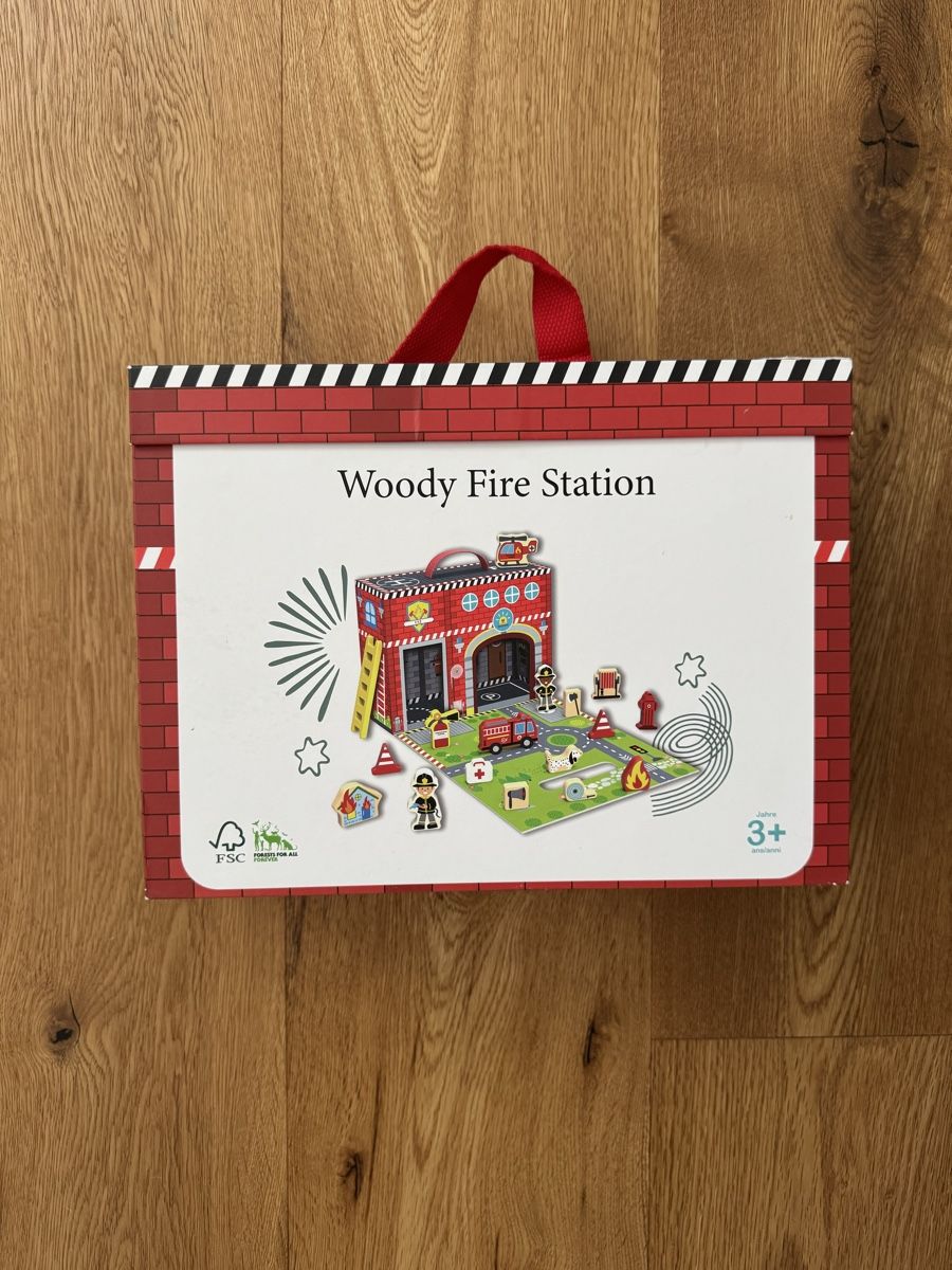 Giocattoli: Woody Fire Station – Usato da Interlaken venduto da fbnscl 1