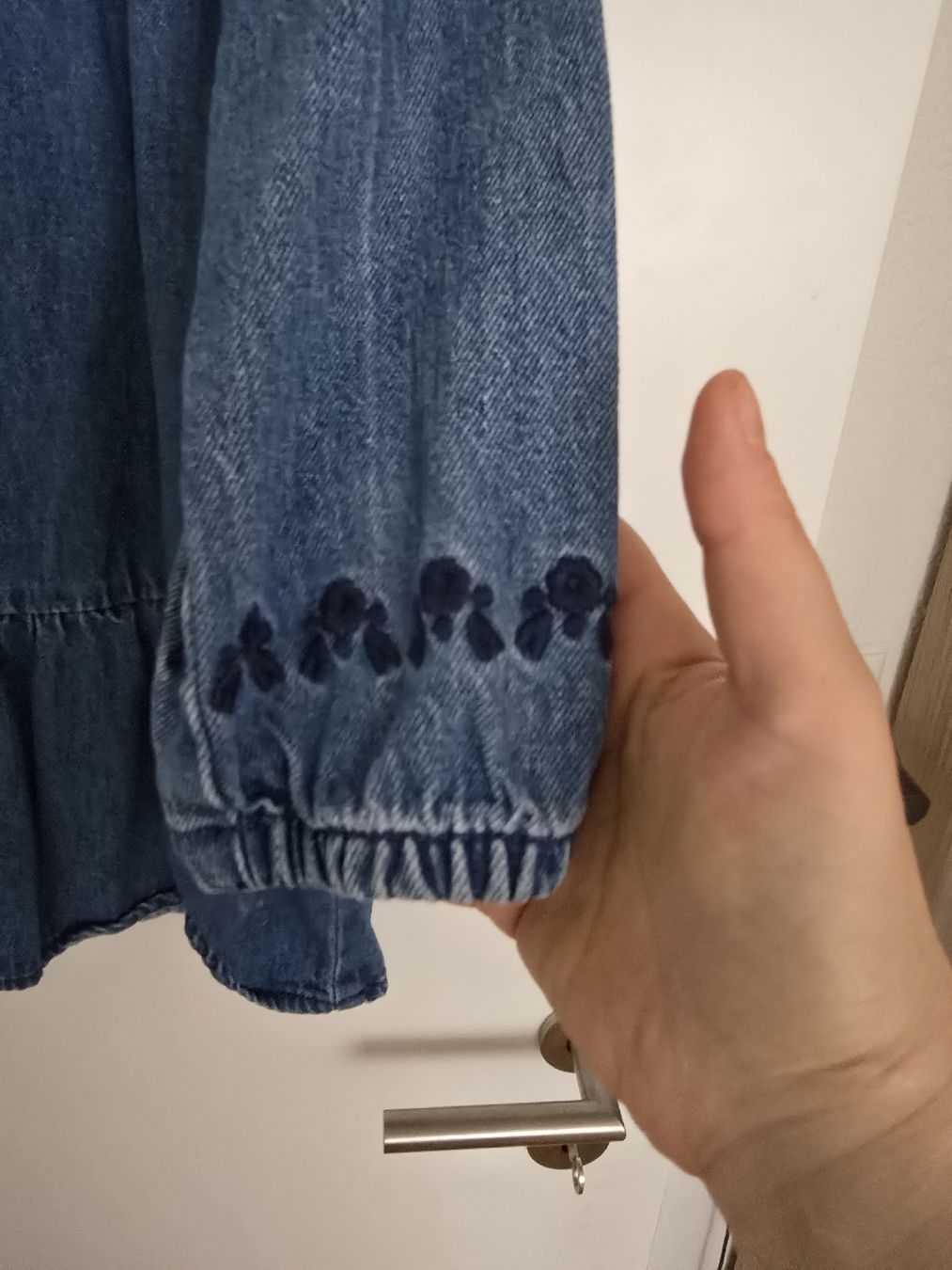 Okaidi Vestiti & Gonne: Embroidered Okaidi Denim Dress – Usato da bern venduto da gsh_2w9d 2