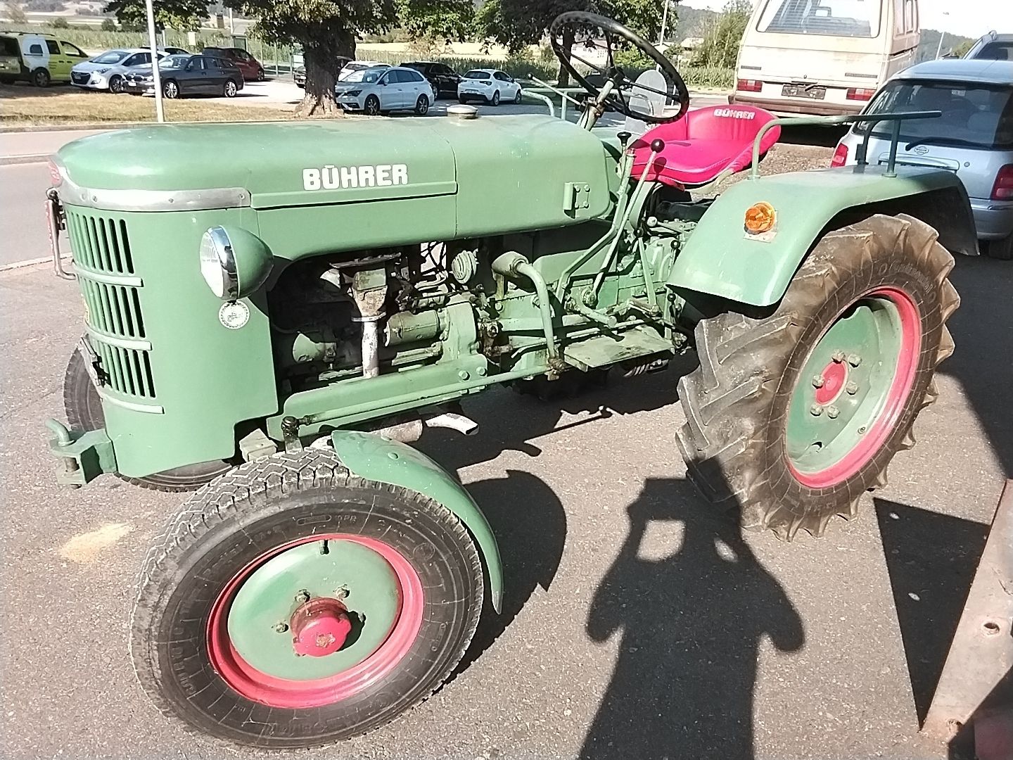 Bührer Trattori: Traktor Bührer Spezial ab MFK 2024 – Usato da Stadel venduto da Nwt 2