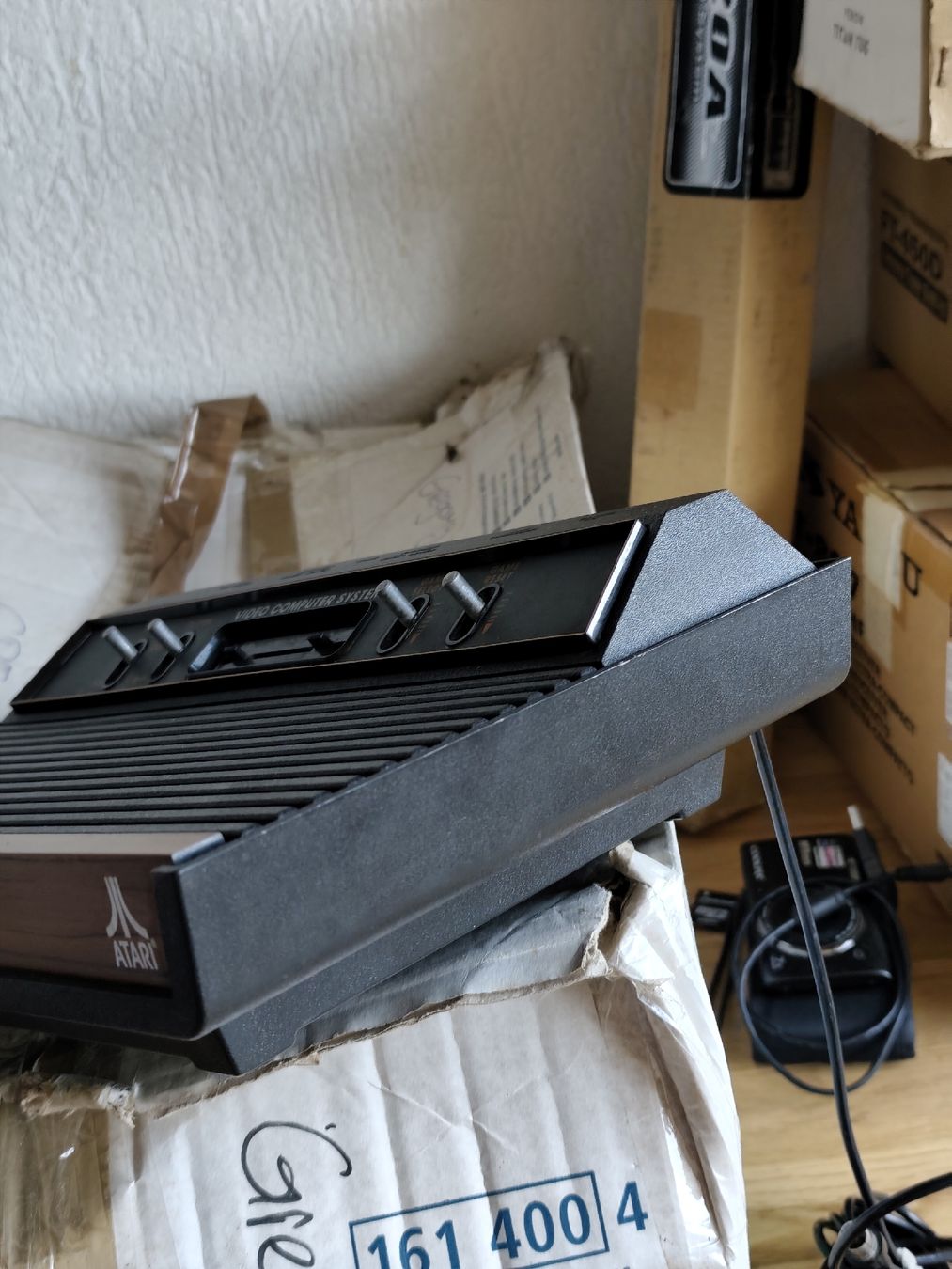 Atari Console: Ancienne console Atari avec boite jeux manettes transfo – Difettoso da Moléson-s-Gruyères venduto da Greg2707 5