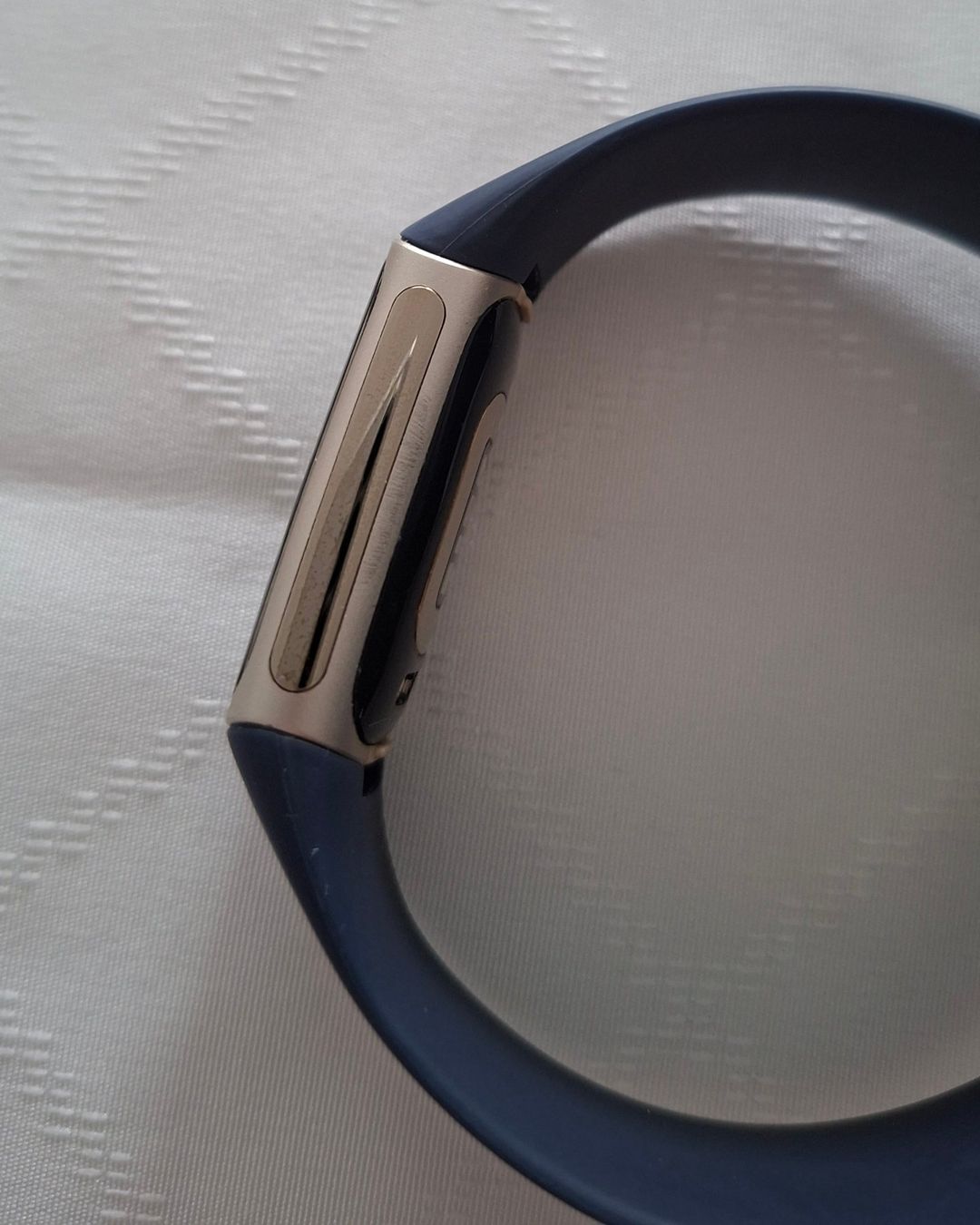 Fitbit Smartwatch: Fitbit Charge 5 – Usato da Rotkreuz venduto da Zug61 2