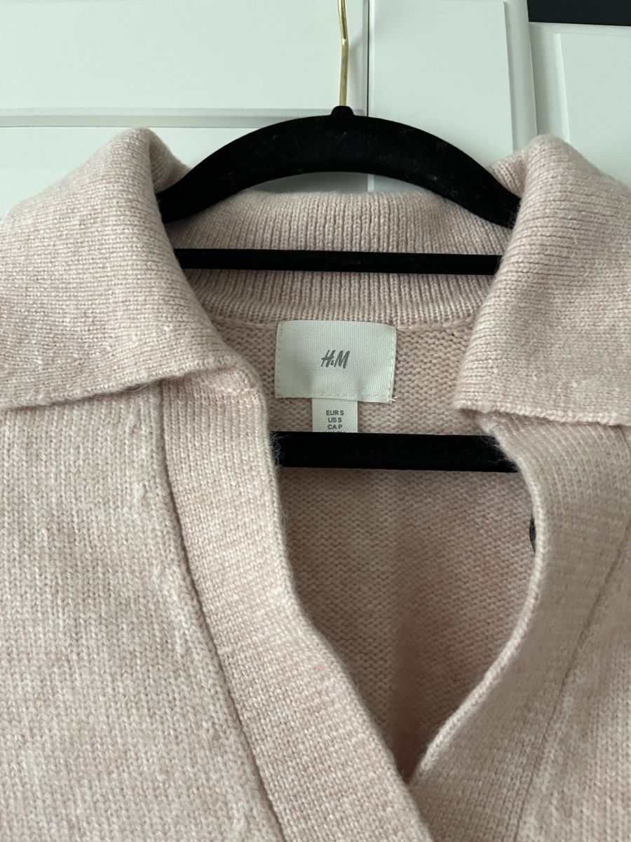 H&M Pullover & Sweatshirts: Wollmischung Pullover mit V-Ausschnitt – Neu (gemäss Beschreibung) aus Allschwil von eyl_bb8q 1