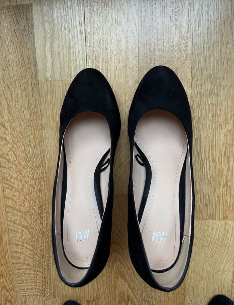 H&M Chaussures femmes: Absatzschuhe Grösse 38 – D'occasion à Frauenfeld par ste_5h8b 1