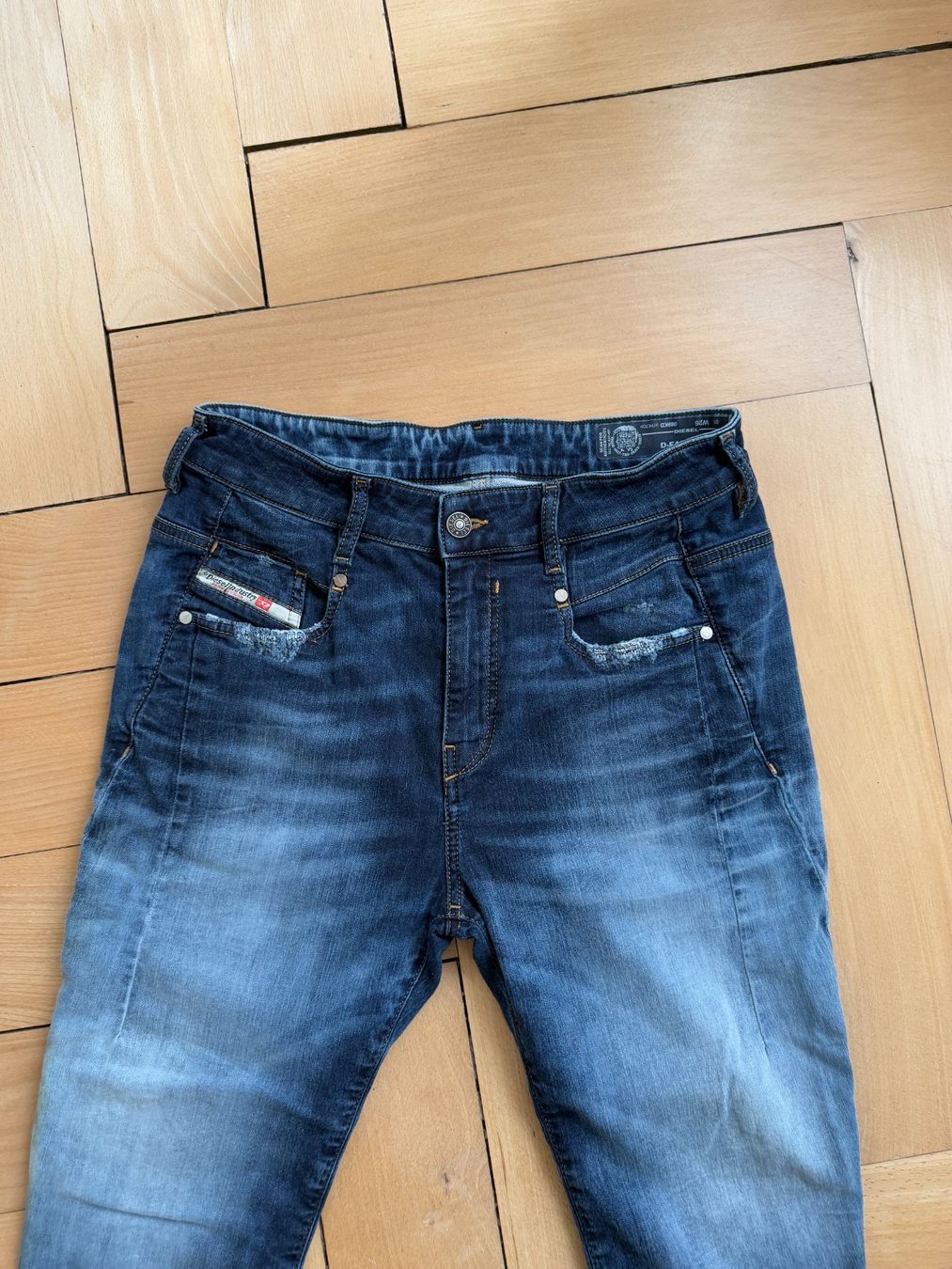 Diesel Jeans: DIESEL - Jeans dunkelblau W26 – Usato da Zürich venduto da Diazaio 2