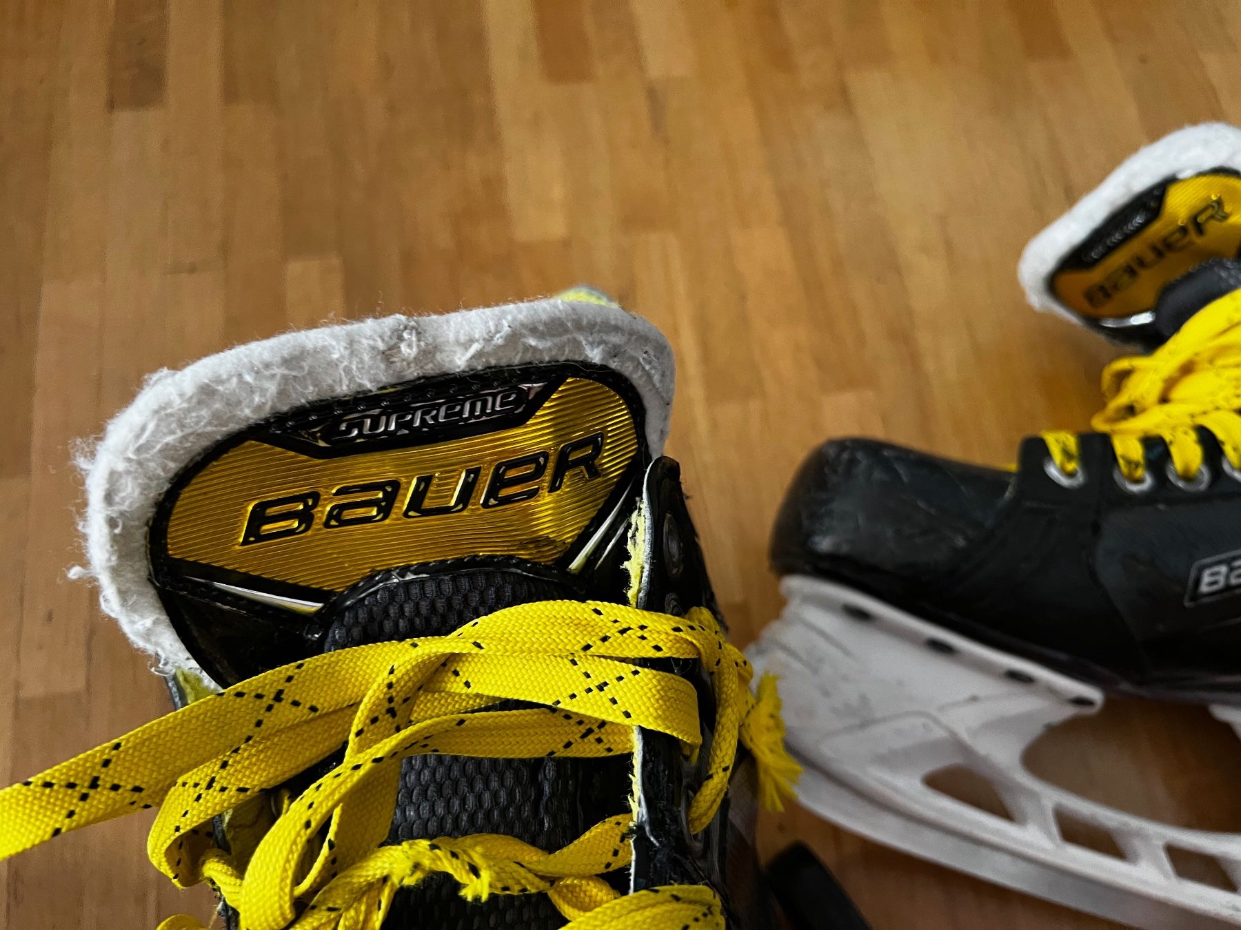 Bauer Pattini da ghiaccio: Junior-Schlittschuhe Bauer Supreme S37 – Usato da Zürich venduto da luc70 2