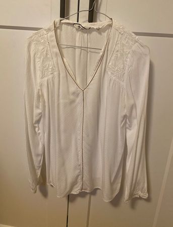 Bluse NAFNAF mit goldenen Details Gr. M/40
