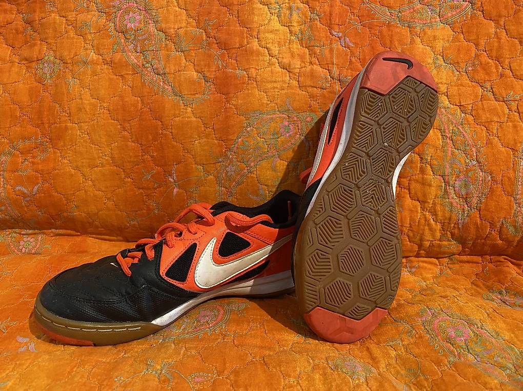 Nike Scarpe da uomo: Schuhe Nike Grösse  36 – Usato da Biel-Benken BL venduto da AngiSchaefer 2