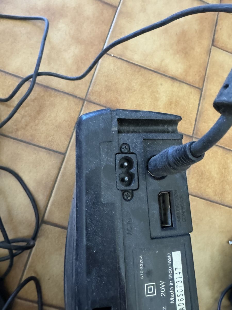 Sega Console: Console Sega Saturn avec accessoires et manettes – Usato da Veyrier venduto da kimedovapa 1